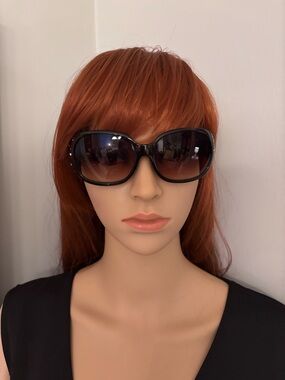 MUST BUNDLE 3 $5 ITEMS Steve Madden Crystal Oversized Women's Sunglasses